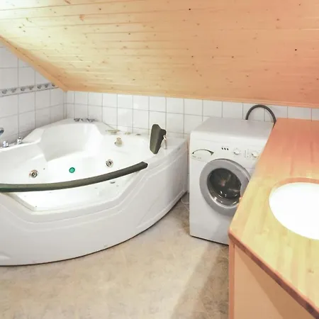 Ferienhaus In Hatlestrand Hatlestrand